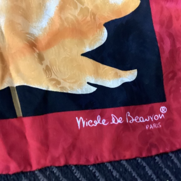 NICOLE DE BEAUYON . PARIS SILK SCARF. MUST SEE LARGER ONE - Picture 3 of 8